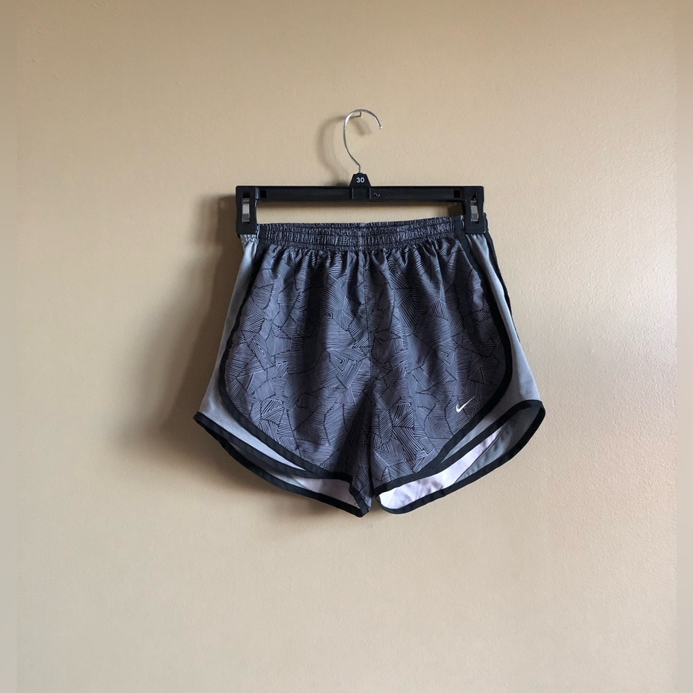 Nike Women Dri-Fit Grey Athletic Running Shorts Size XS